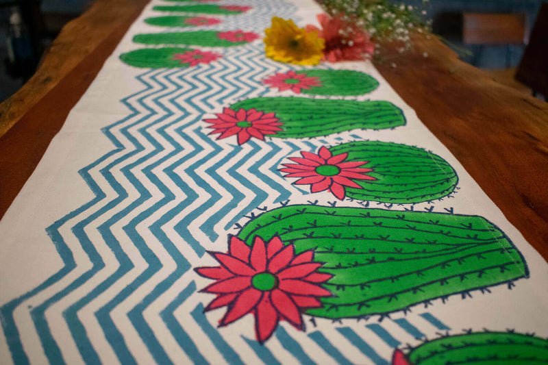 earthan-table-runner-cotton-handblock-print-registani-gulab