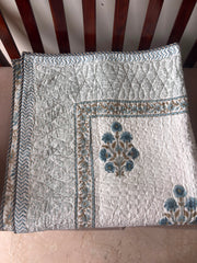 aenak-royal-indigo-buta-handblock-printed-reversible-quilted-cotton-bedcover-set-105x108