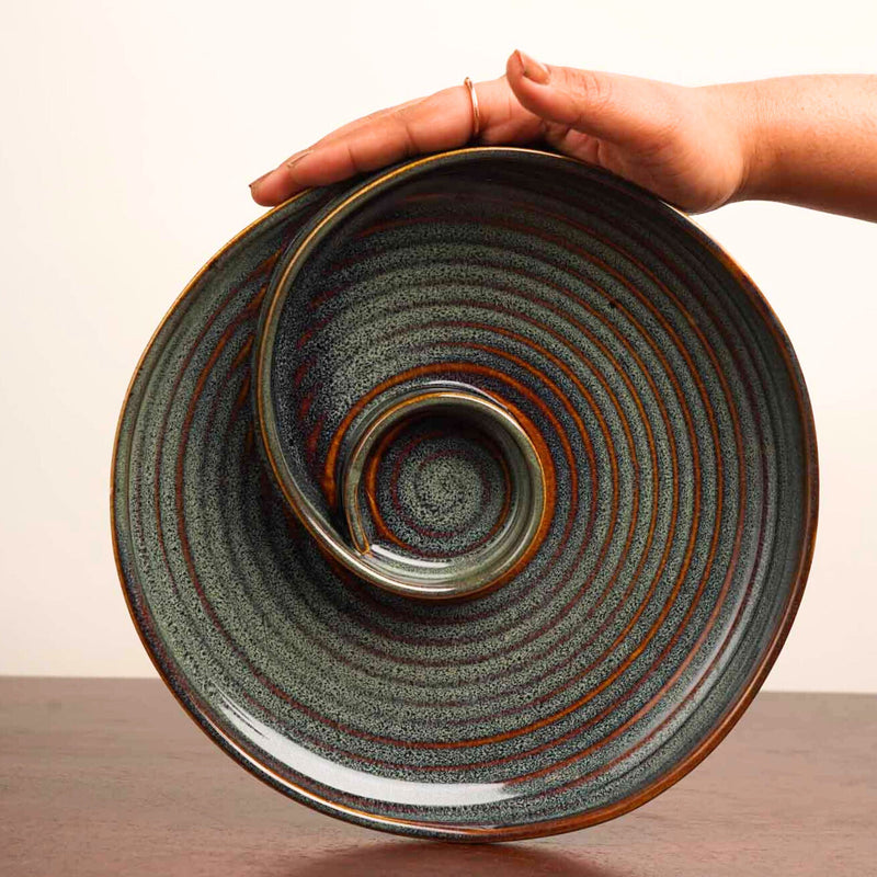 local-kala-studio-pottery-chip-and-dip-platter