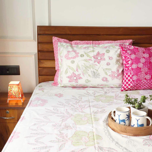 local-kala-crayons-pink-flat-i-fitted-bedsheet-108x108-inches