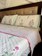 aenak-light-purple-floral-handblock-bedsheet-quilt-combo-set