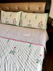 aenak-light-purple-floral-handblock-bedsheet-quilt-combo-set
