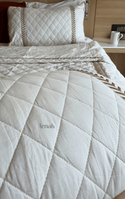 aenak-white-embossed-diamond-quilted-bedcover-set-with-brown-lace