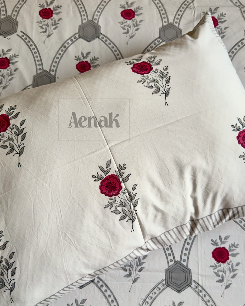 aenak-grey-jaal-handblock-bedsheet-quilt-combo-set