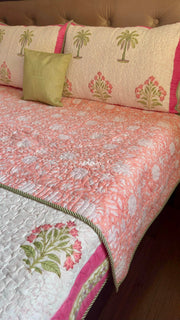 aenak-pink-royal-palm-handblock-printed-reversible-quilted-cotton-bedcover-105x108-set