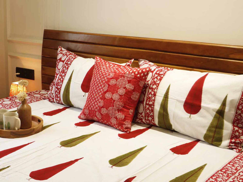 local-kala-red-pine-hand-block-bedsheet-108x108-inches