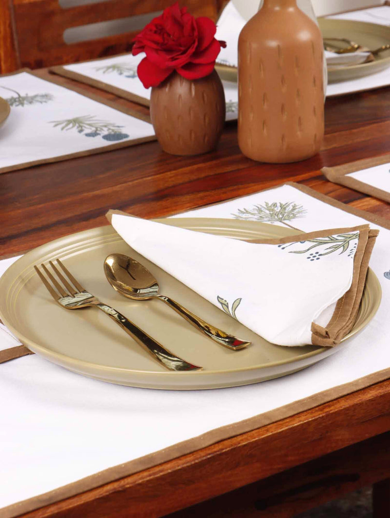 local-kala-set07-table-runner-table-mats-and-napkins