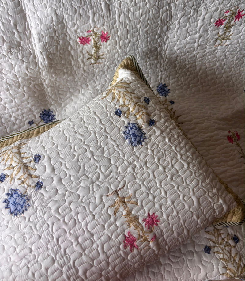 aenak-pink-blue-floral-handblock-printed-reversible-quilted-cotton-bedcover-set-105x108
