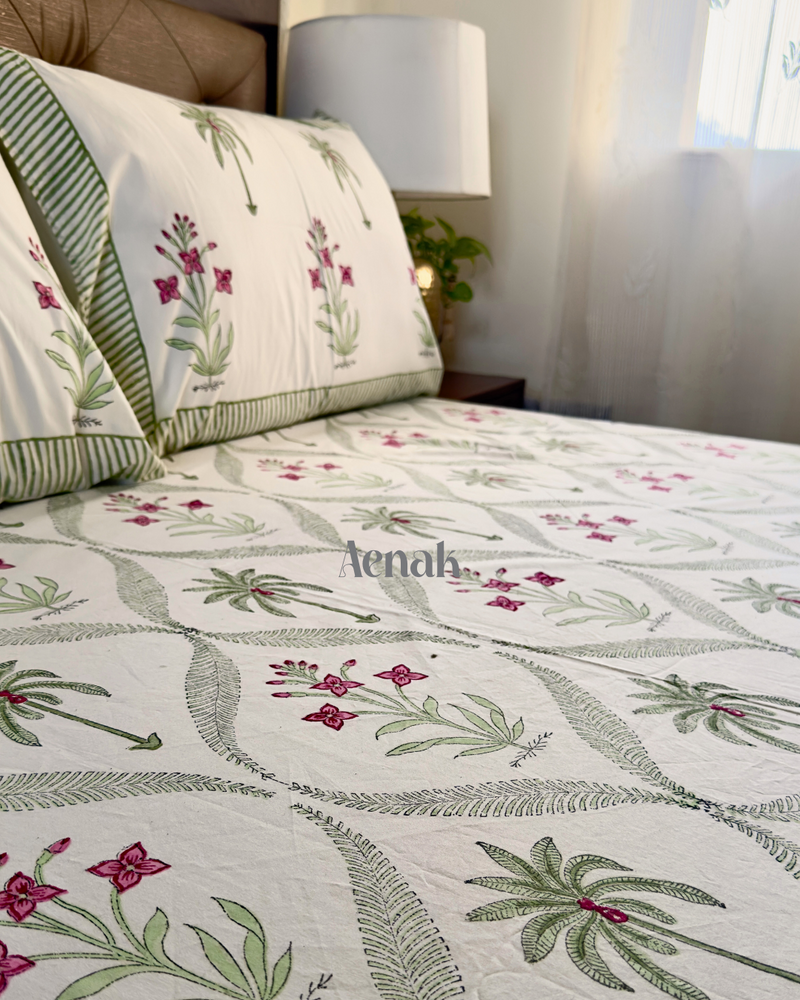 aenak-green-palm-tree-handblock-bedsheet-quilt-combo-set