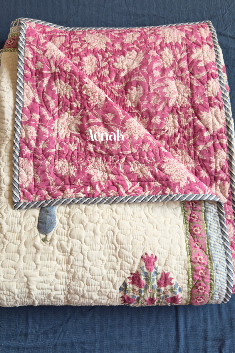 aenak-magenta-boota-handblock-printed-reversible-quilted-cotton-bedcover-set