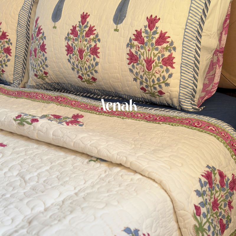 aenak-magenta-boota-handblock-printed-reversible-quilted-cotton-bedcover-set