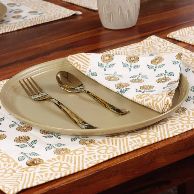 local-kala-set04-table-runner-table-mats-and-napkins