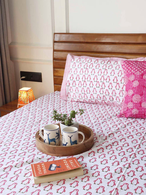 local-kala-pink-penguin-handblock-bedsheet-108x108-inches