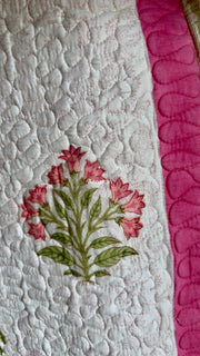 aenak-pink-royal-palm-handblock-printed-reversible-quilted-cotton-bedcover-105x108-set