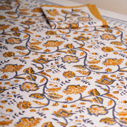 local-kala-peeli-bel-hand-block-six-seater-dining-table-cover-with-six-napkins