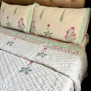 aenak-light-purple-floral-handblock-bedsheet-quilt-combo-set