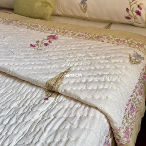 aenak-dusty-mulberry-handblock-reversible-mulmul-cotton-quilt