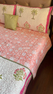 aenak-pink-royal-palm-handblock-printed-reversible-quilted-cotton-bedcover-105x108-set