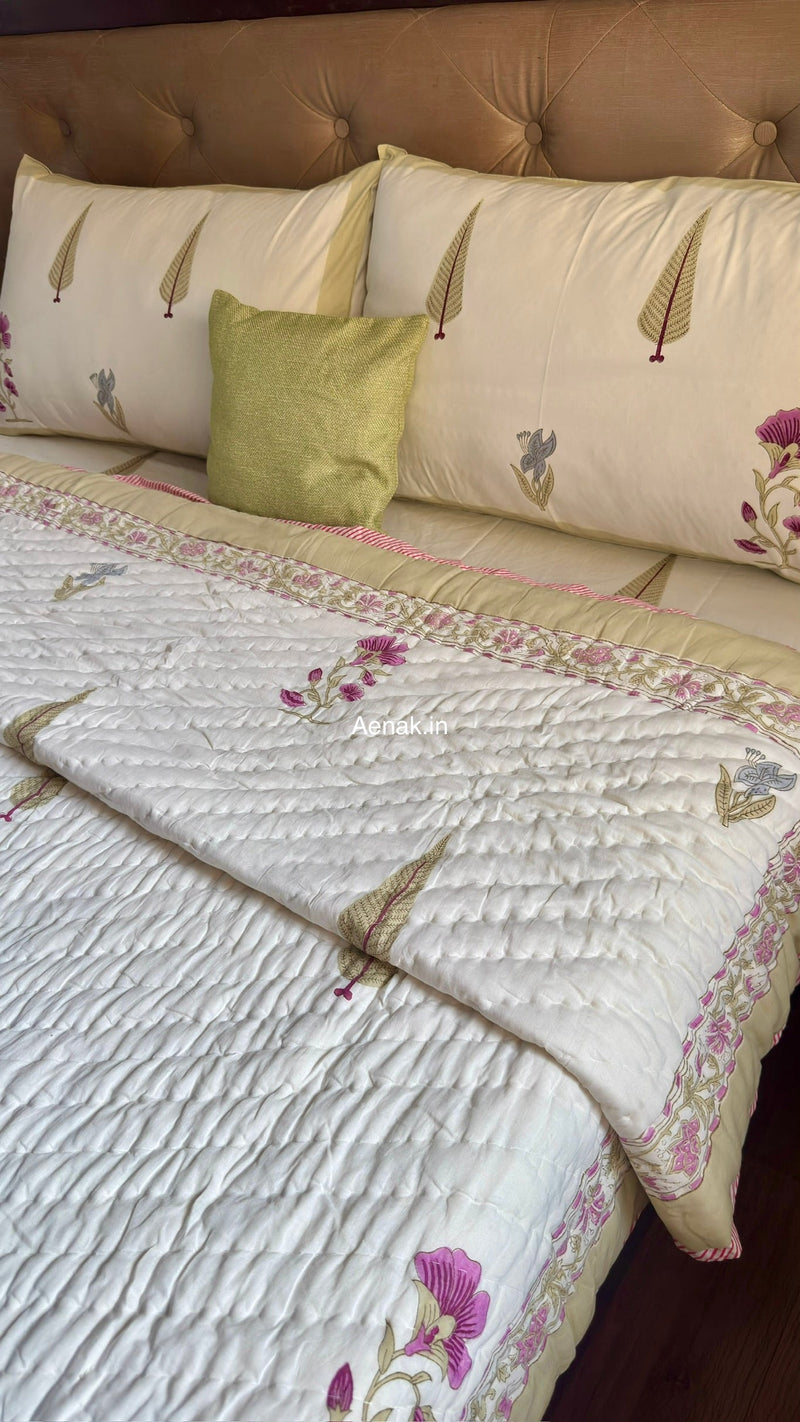 aenak-dusty-mulberry-handblock-reversible-mulmul-cotton-quilt