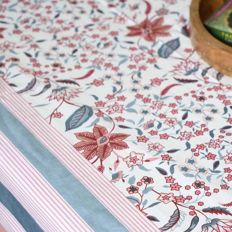 local-kala-white-parkota-flat-i-fitted-bedsheet-90x108-inches
