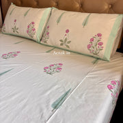 aenak-light-purple-floral-handblock-bedsheet-straight-quilted-bedcover-combo-set