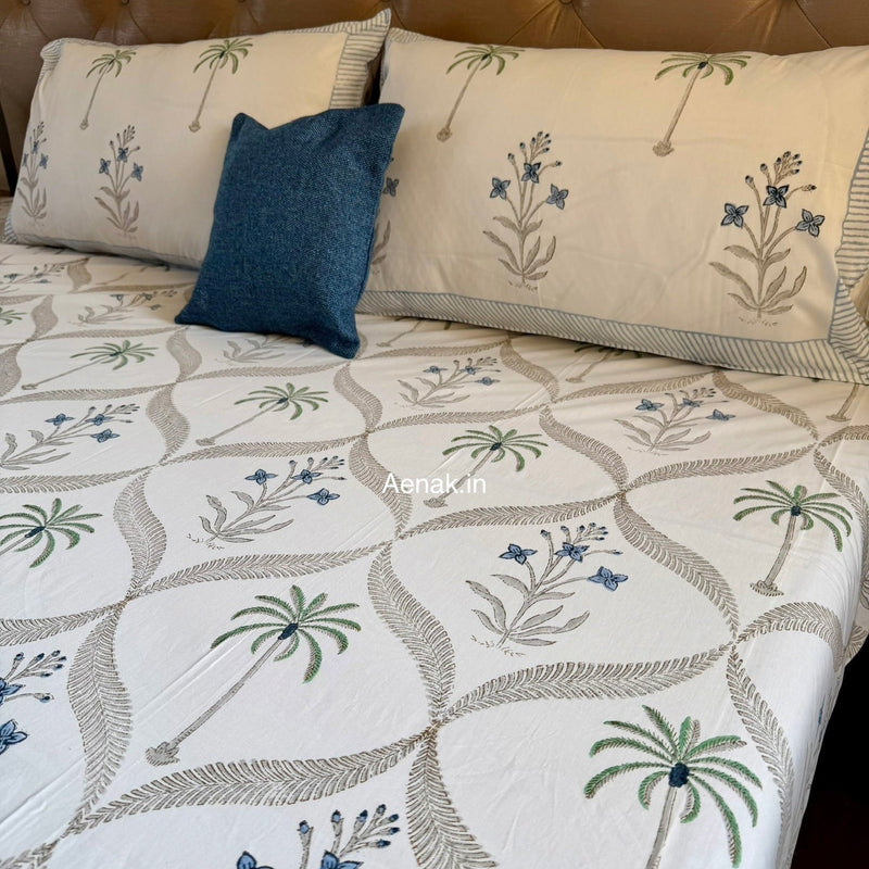 aenak-blue-floral-palm-jaal-handblock-bedsheet-quilt-combo-set