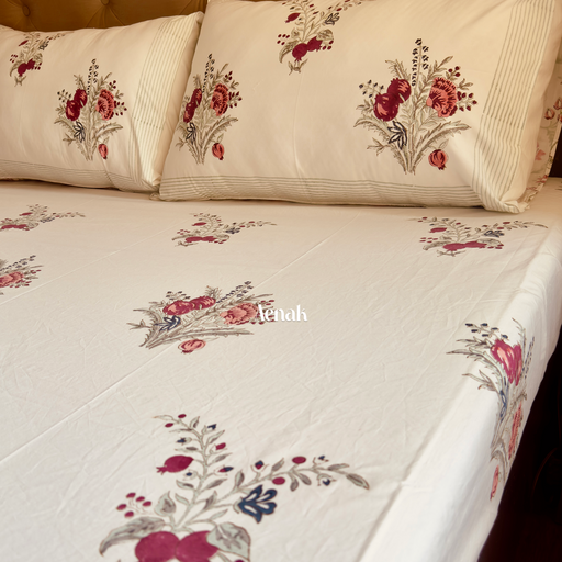 aenak-burgundy-anaar-handblock-bedsheet-dohar-combo-set-beige-base