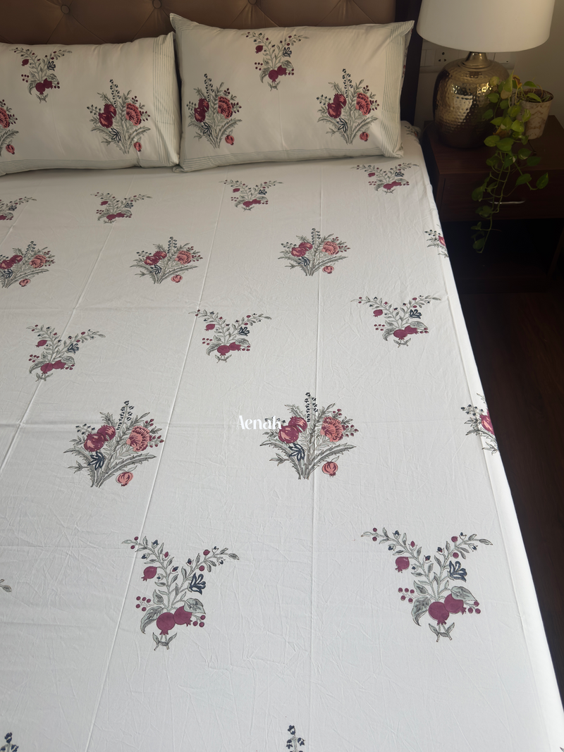 aenak-burgundy-anaar-handblock-bedsheet-quilt-combo-set