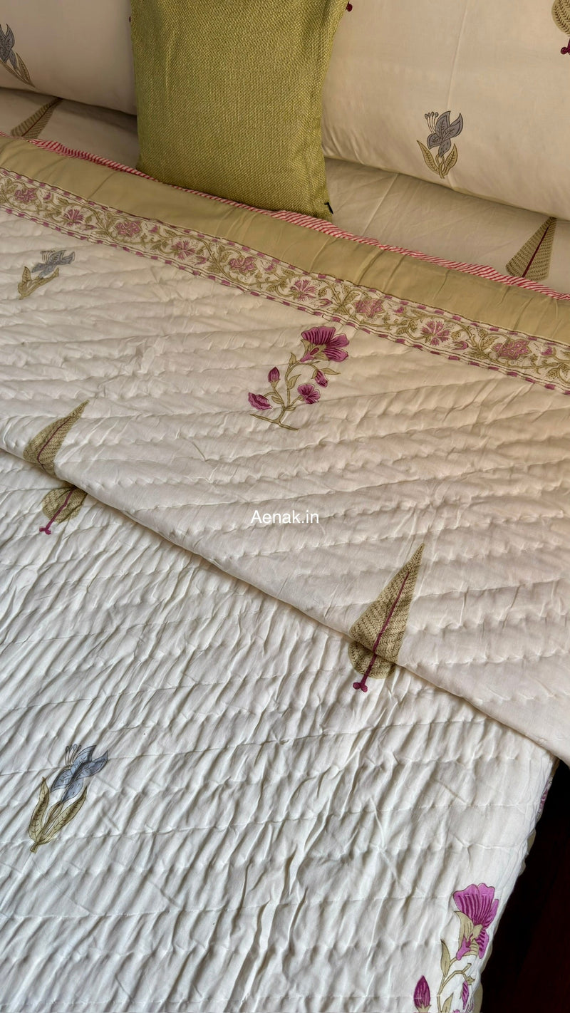 aenak-dusty-mulberry-handblock-reversible-mulmul-cotton-quilt