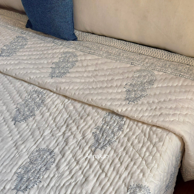 aenak-the-nakshi-handblock-reversible-mulmul-cotton-quilt