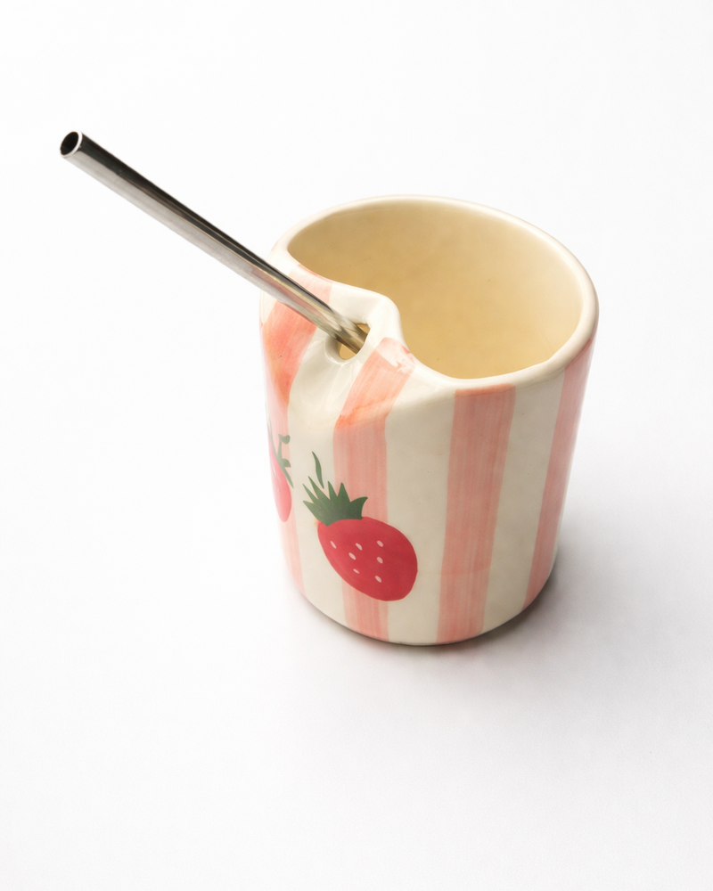 nurture-india-stripe-strawberry-ceramic-glass-with-straw