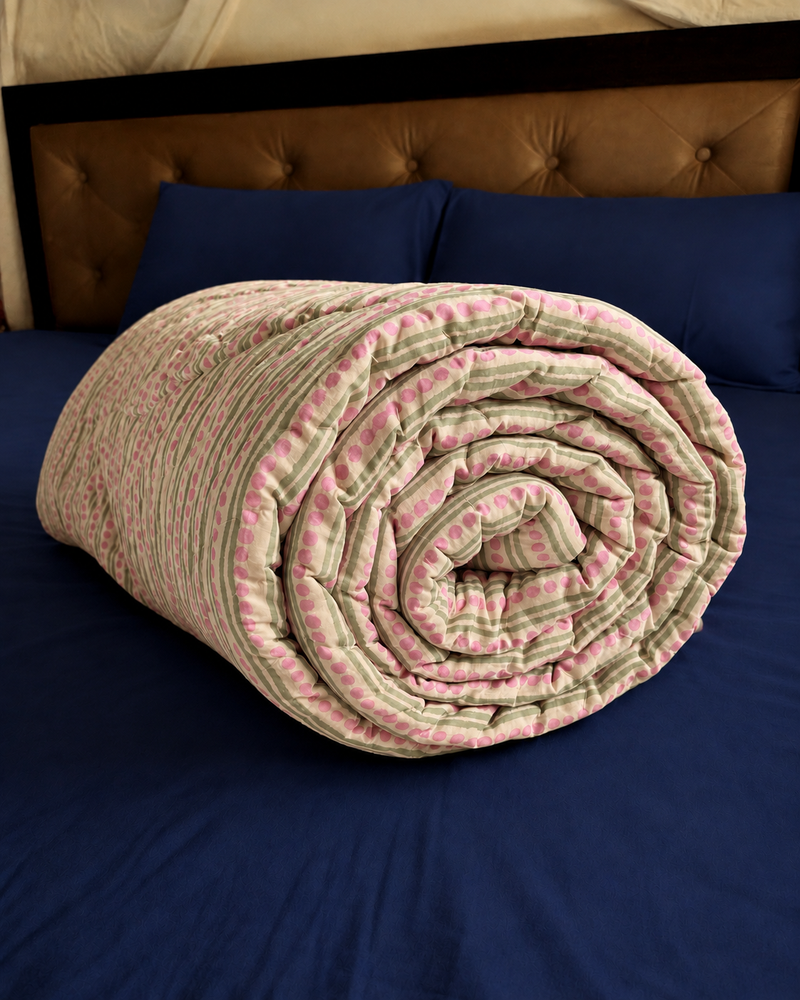 aenak-light-magenta-floral-handblock-reversible-mulmul-cotton-quilt-beige-base