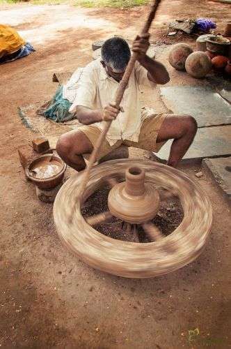 Clay Rice Pot with Strainer Plate â€“ Serving Plate