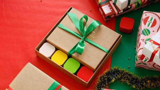 ekatrahandmade-the-colourful-christmas-box