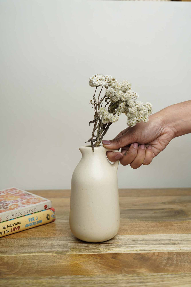 local-kala-eggshell-vase-pourer