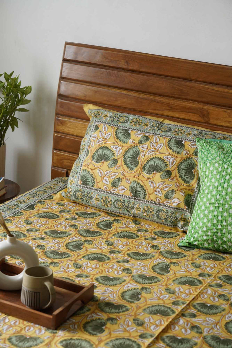local-kala-begum-yellow-a-king-size-double-bed-bedsheet-fitted-bedsheet