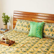 local-kala-begum-yellow-a-king-size-double-bed-bedsheet-fitted-bedsheet