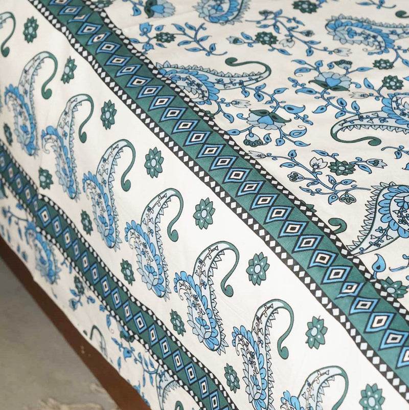 local-kala-neeli-booti-an-extra-extra-large-double-bed-bedsheet-fitted-bedsheet