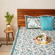 local-kala-neeli-booti-an-extra-extra-large-double-bed-bedsheet-fitted-bedsheet