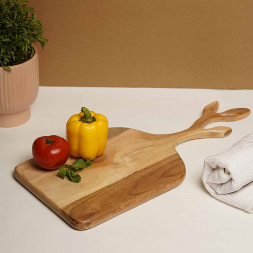 local-kala-reindeer-cheeseboard-chopping-board-serving-platter-acacia-wood