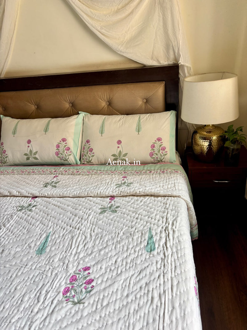 aenak-light-purple-floral-handblock-reversible-mulmul-cotton-quilt