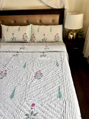 aenak-light-purple-floral-handblock-reversible-mulmul-cotton-quilt