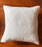 aenak-white-embossed-diamond-quilted-bedcover-set-with-brown-lace