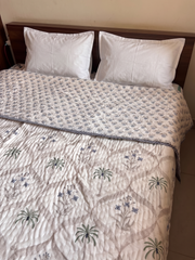 aenak-blue-floral-palm-jaal-handblock-bedsheet-quilt-combo-set