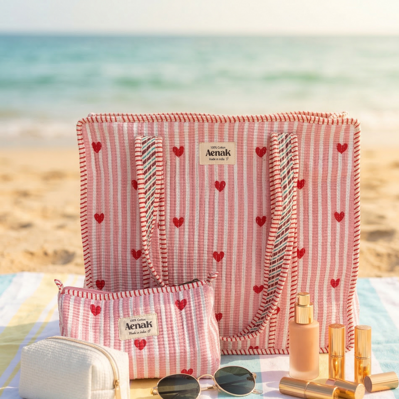 aenak-pink-little-heart-quilted-cotton-travel-bag-vanity-pouch