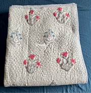 aenak-red-blue-jaal-handblock-printed-reversible-quilted-comforter-bedcover-set