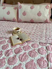 aenak-pink-anaar-handblock-printed-reversible-quilted-bedcover-set