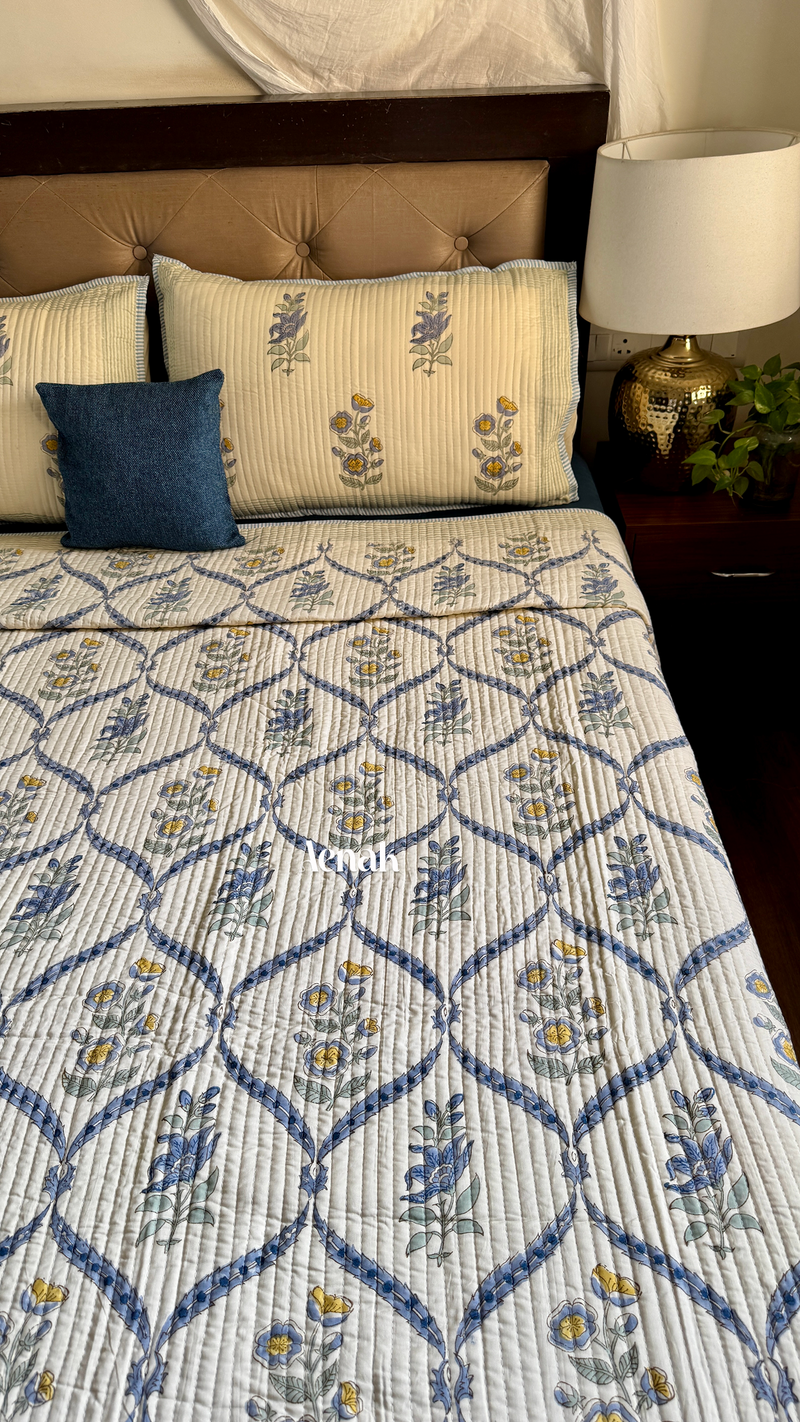 aenak-blue-poppy-jaal-handblock-printed-reversible-straight-quilted-bedcover-set-beige-base