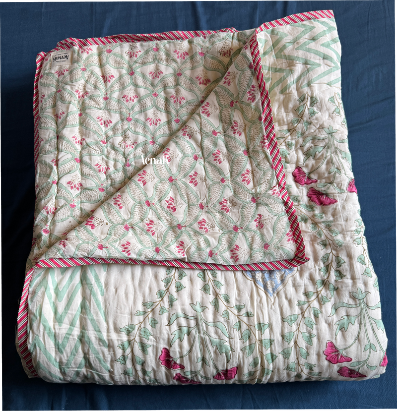 aenak-pink-poppy-handblock-bedsheet-quilt-combo-set-light-beige-base
