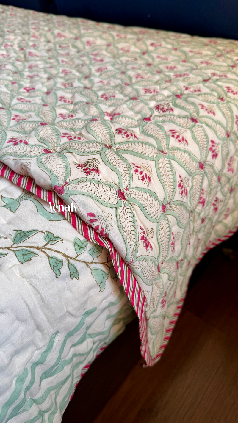 aenak-pink-poppy-handblock-printed-reversible-mulmul-cotton-quilt-light-beige-base